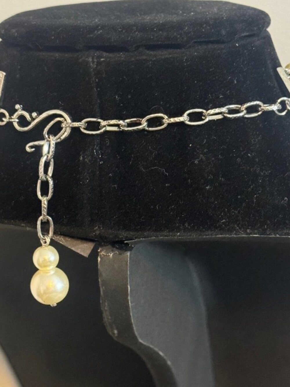 5 Strand Off White Pearl Statement Necklace Pink Crystal Accents NWT - Picture 6 of 6